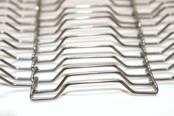 Penanganan Bahan Enrober Food Mesh Belt Wire Mesh Untuk Pizza Chocolate Conveyor