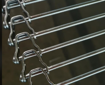 Heavy Gauge Chain Link Wire Mesh Belt Untuk Peralatan Konveyor