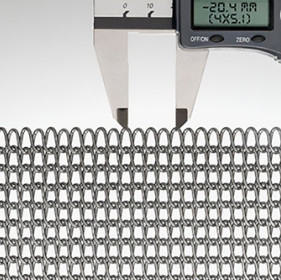 Rolled 4x8 steel Galvanized Diamond Mesh Wire Conveyor Belts Untuk Kue Biskuit