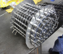 168mm-900mm SS Stainless Steel Conveyor Belt Wire Mesh untuk Dinding Cladding