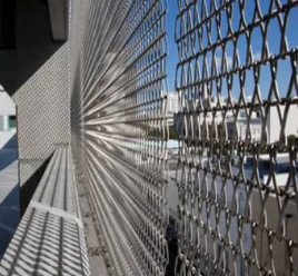 Dekoratif Spiral Wire Mesh Belt Panel Mesh Arsitektural